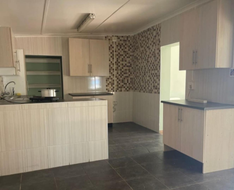 Commercial Property for Sale in Cove Ridge East Eastern Cape